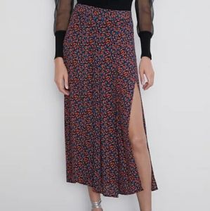 NWT Zara floral print midi skirt